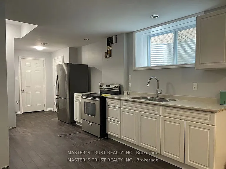212 Macalister Blvd #LOWER — Photo 3