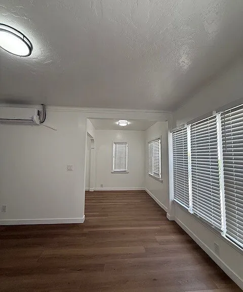 323 S Avenue 20 — Photo 5