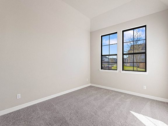 1911 Fossil Ridge Drive Interior Image 3