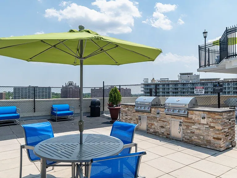 The Carlyle Apartment Homes — Photo 19