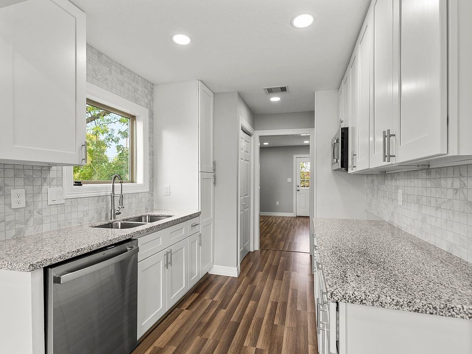 1st image of 5210 Pickfair St