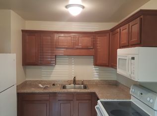 411 W Drahner Rd #1, Oxford, MI 48371