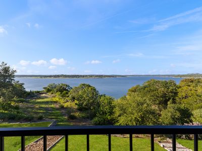 1736 Stagecoach Dr, Canyon Lake, TX, 78133