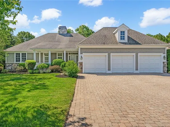 7 Kettle Close St, Westerly, RI 02891