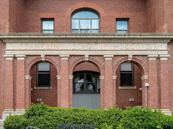 68 Central Ave Unit 304, Medford, MA 02155