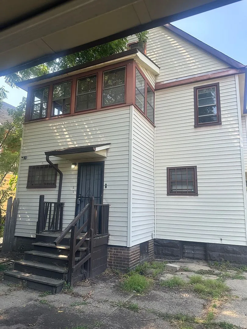 6604 Bonna Ave — Photo 1
