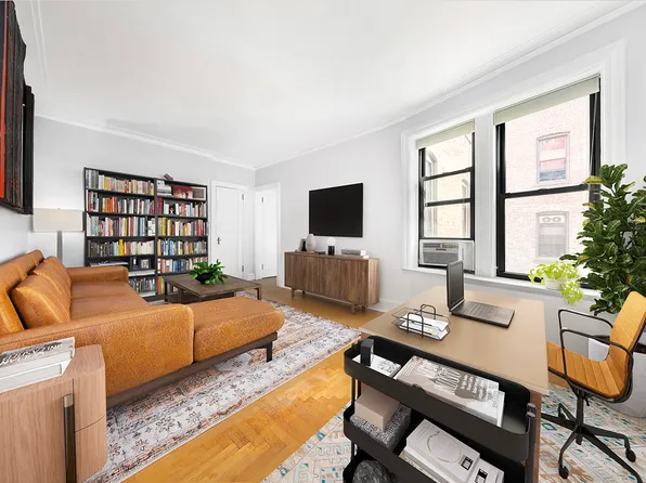 305 East 88th Street image 2 of 12