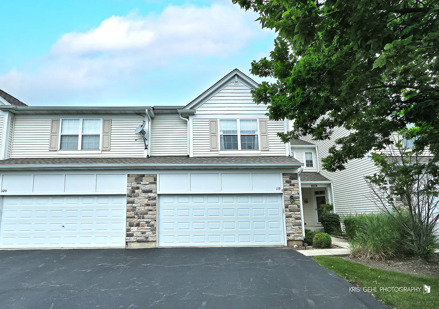 3 bed, 2.5 bath, 1732 sqft, $2,700 — Photo 1