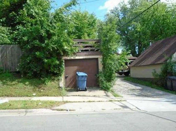 2nd image of 3500 Emerson Ave N