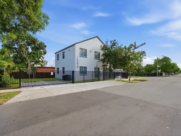 1290 NW 25th St, Miami, FL 33142