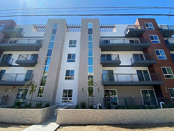 5th image of 11110 Hartsook St