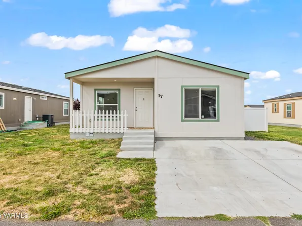 2802 S 5th Ave #17, Yakima, WA 98903