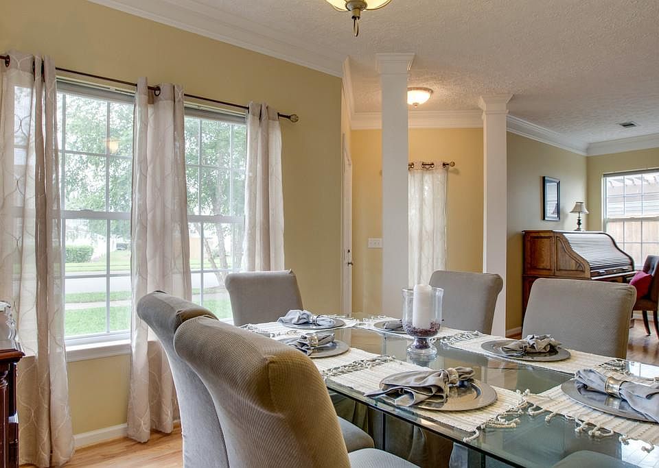 2nd image of 50 Banwell Park