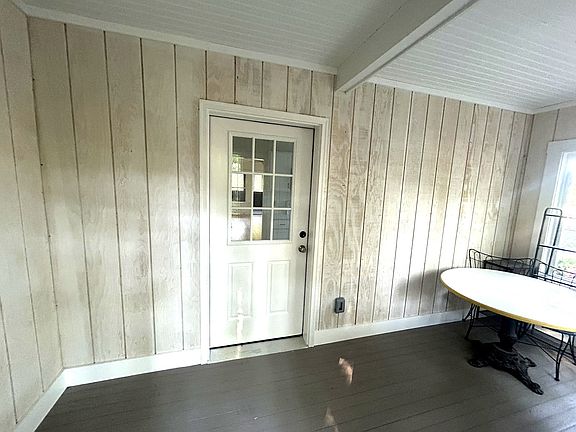 5th image of 151 Highland Ave