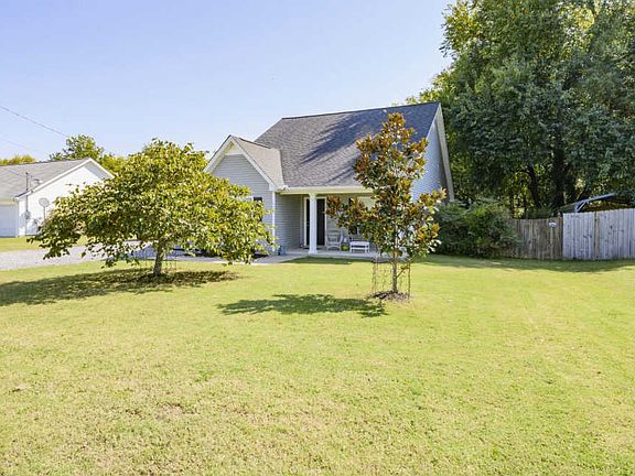 2nd image of 4213 Nandina Ct