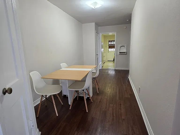 3819 S Shepherd Dr #2 — Photo 2