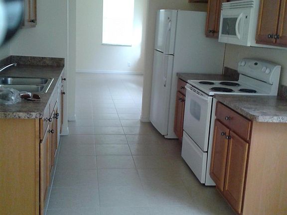 4th image of 2154 SE Grand Dr
