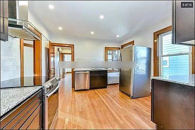 2nd image of 14 Renfrew St #2B
