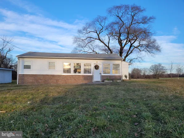 573 Woodstown Daretown Rd, Woodstown, NJ 08098