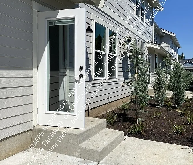 2058 Aaron Dr #B — Photo 53