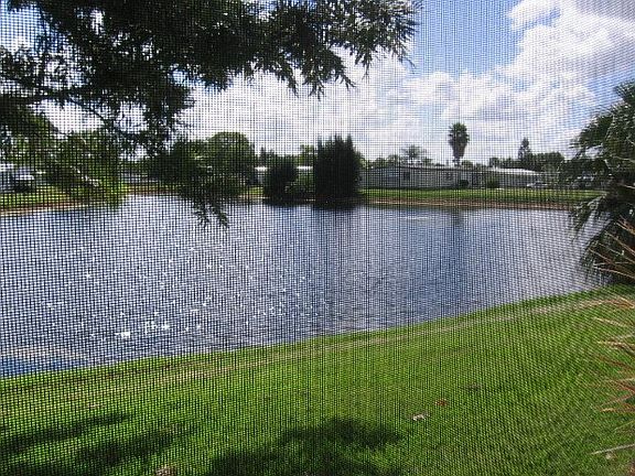 4th image of 201 Sabal Palm Ln