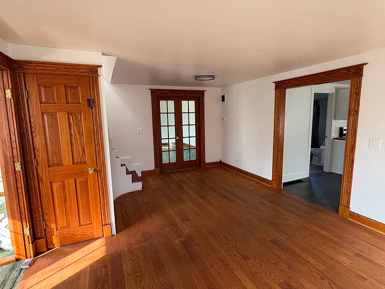 238 Pleasant St — Photo 10