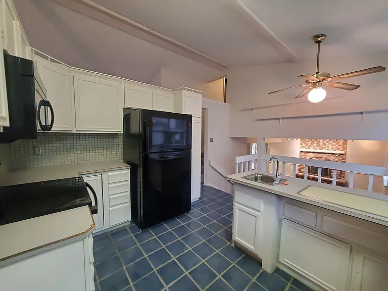 21 Carefree Ln — Photo 3
