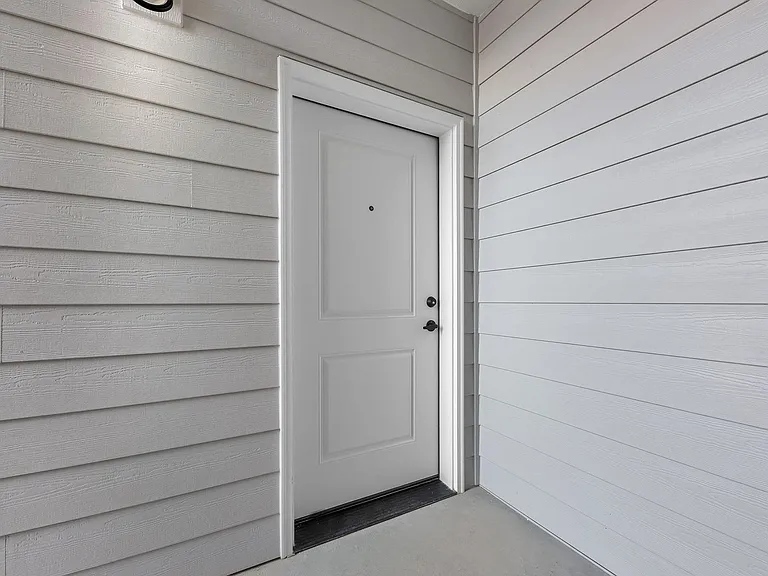 Milstick Apartments — Photo 38