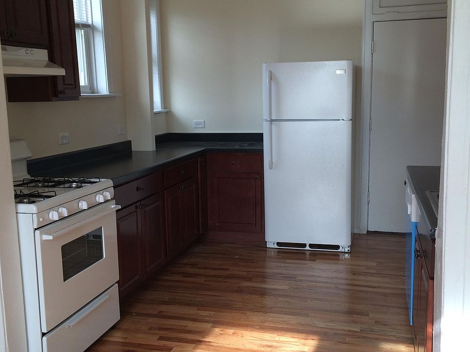 1st image of 3309 W Palmer St #2