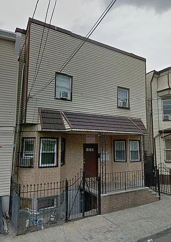 88 Highland Ave Photo 1