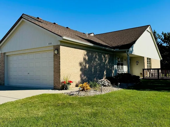 51250 Elly Dr, Chesterfield, MI 48051