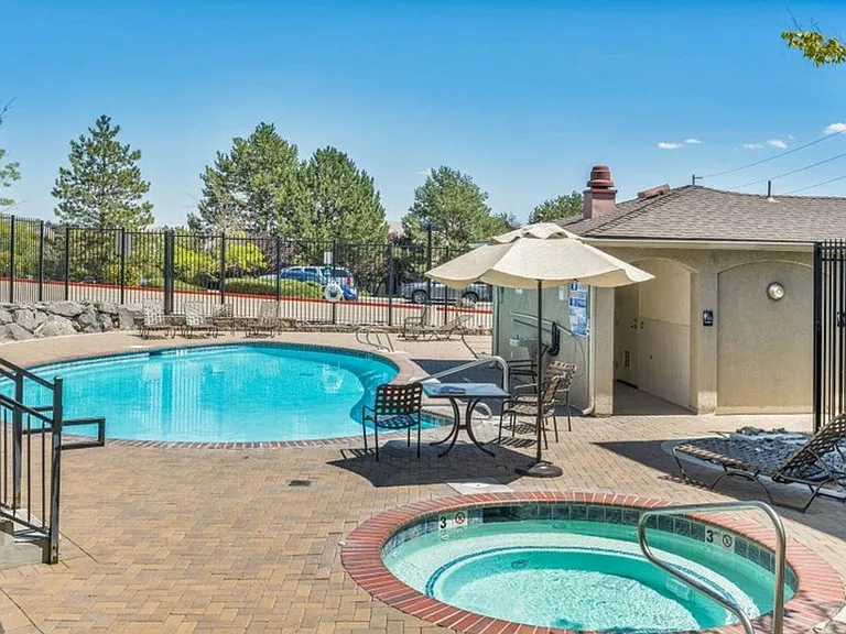 3056 Sterling Ridge Cir — Photo 3