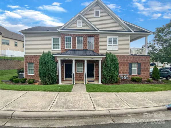 15223 Jade St, Charlotte, NC 28277