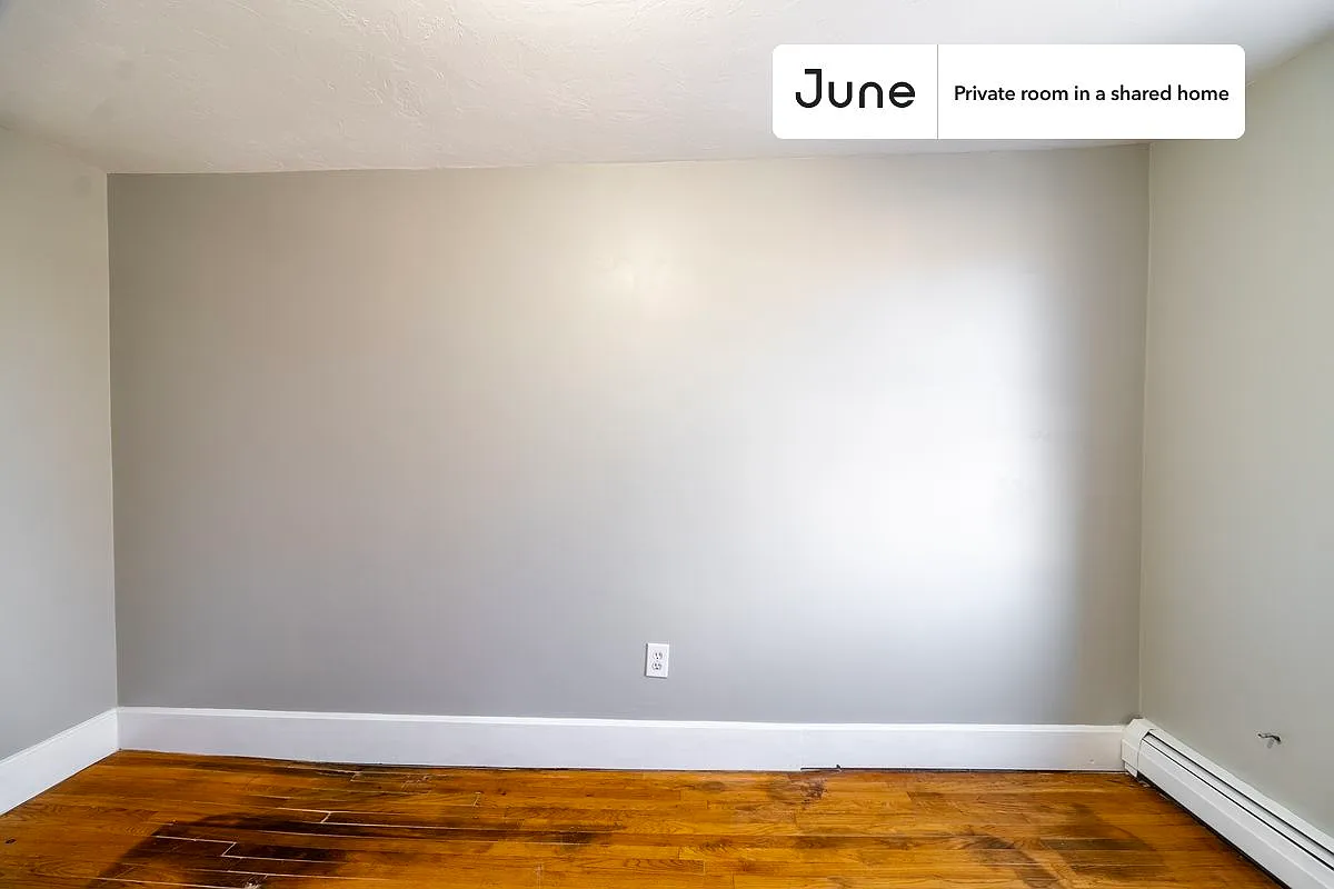 14 Bacon St — Photo 4