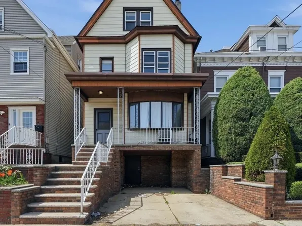 281 Avenue C, Bayonne, NJ 07002