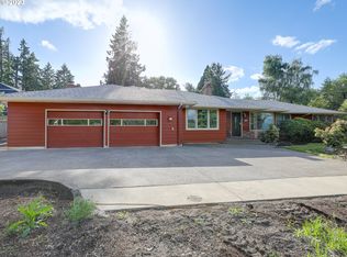 9749 SW View Ter, Tigard, OR 97224