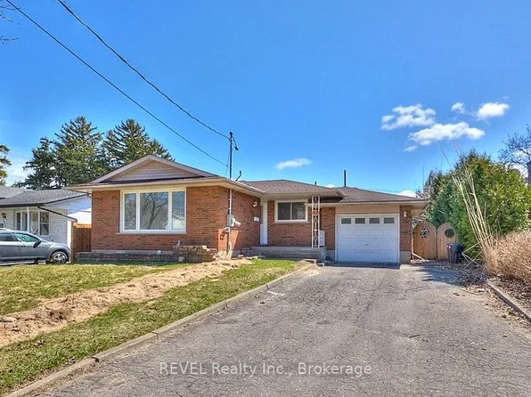 152 Parnell Rd, Saint Catharines, ON L2M 1V5