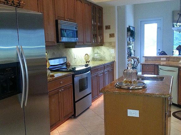 5th image of 22341 Kenwood Isle Dr