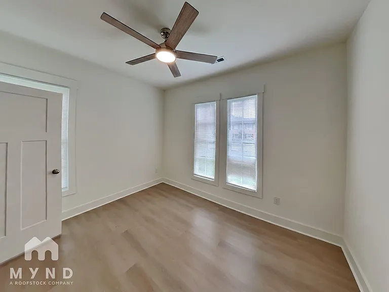 501 Everette St — Photo 15