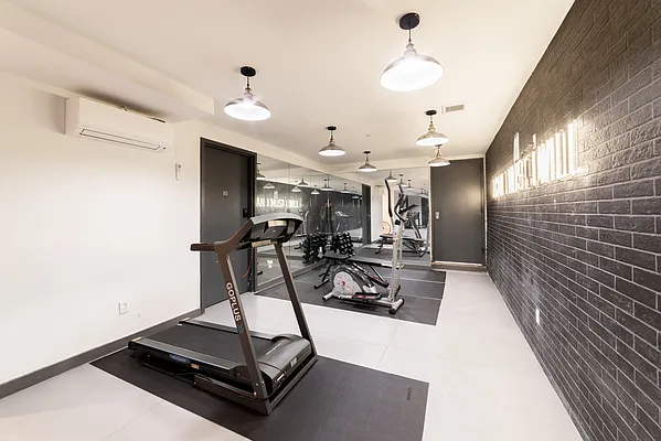 Rented by Jankos Group LLC | media 35