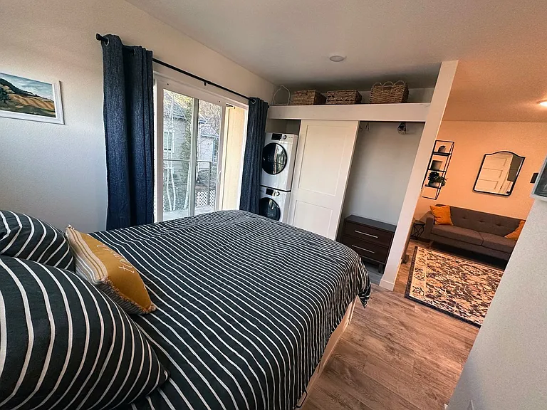 Easy Street Townhomes — Photo 20