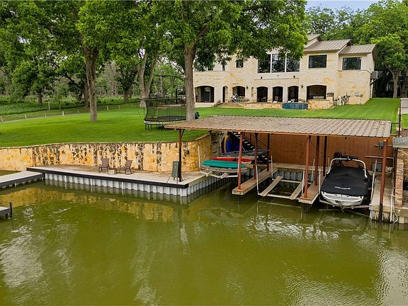 4th image of 308 Paseo Del Rio
