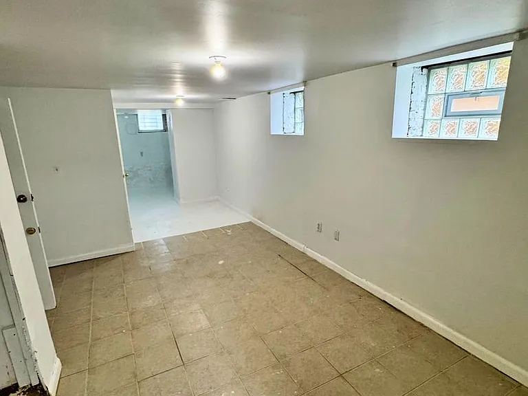 548 Radnor Ave — Photo 44