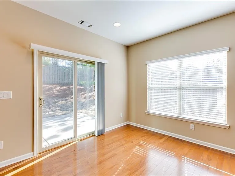 7245 Rocking Horse Ln — Photo 13