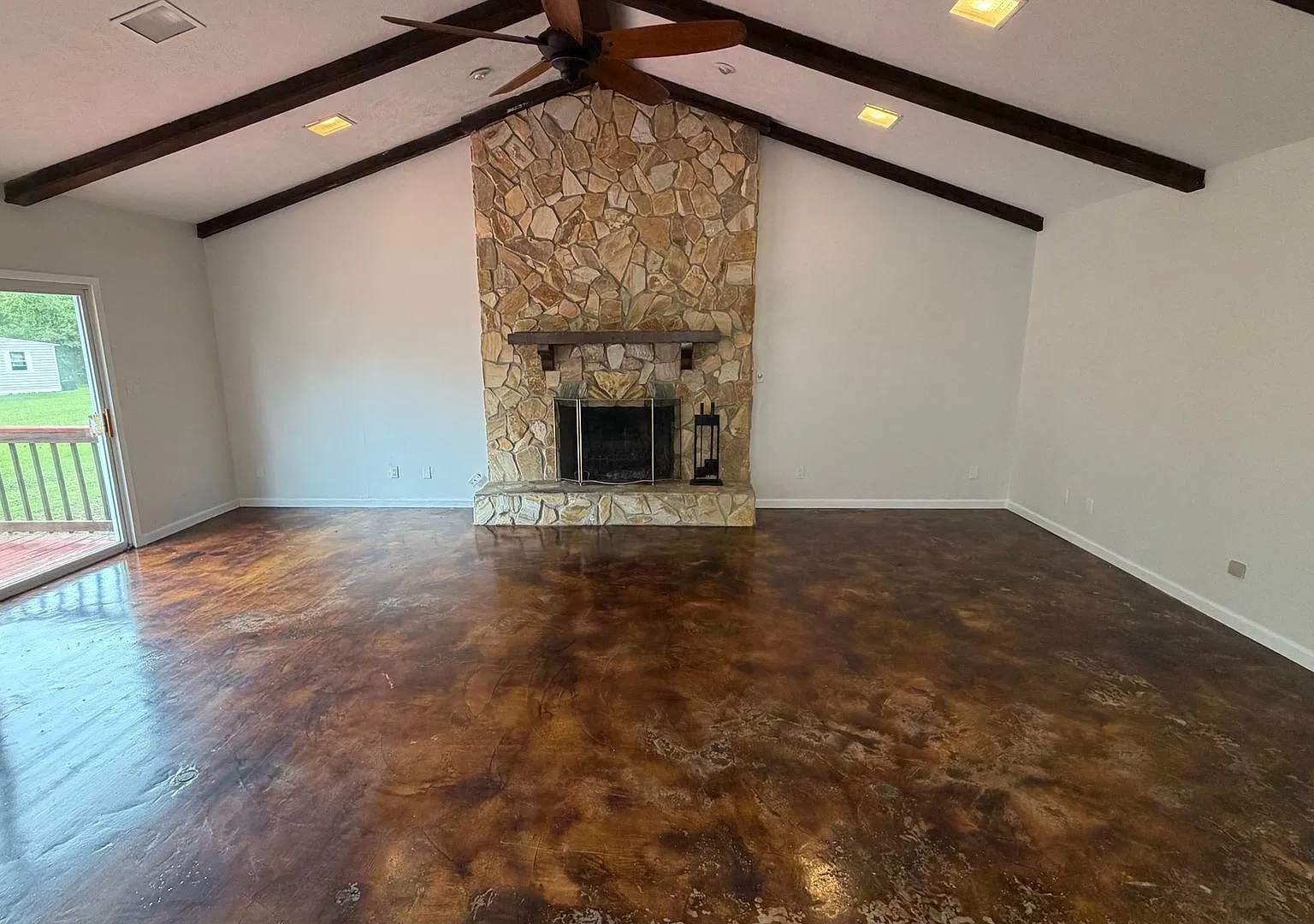 3 bed, 2.0 bath, 1725 sqft, $1,750 — Photo 4