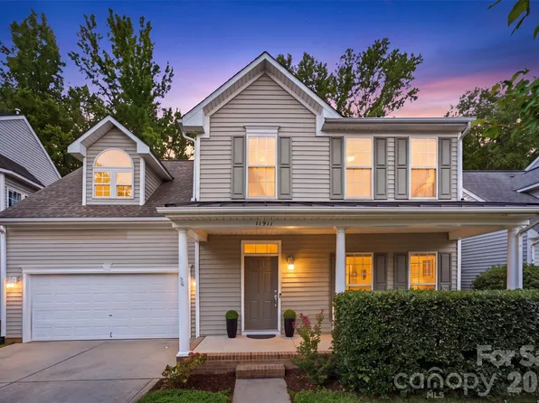 11911 Royal Castle Ct, Charlotte, NC 28277