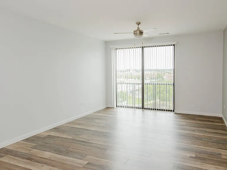 River Rock Apartments — Photo 119