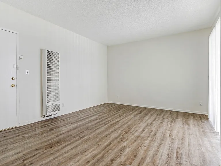 1705 Purdue Ave in West LA - near Sawtelle restaurants — Photo 6