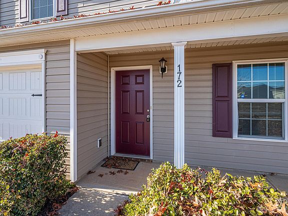 4th image of 172 Valerie Dr