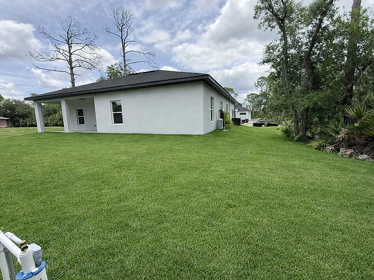 2523 Cloras St — Photo 22